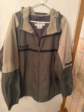 Vintage Columbia packable Colorblock Hooded Jacket
